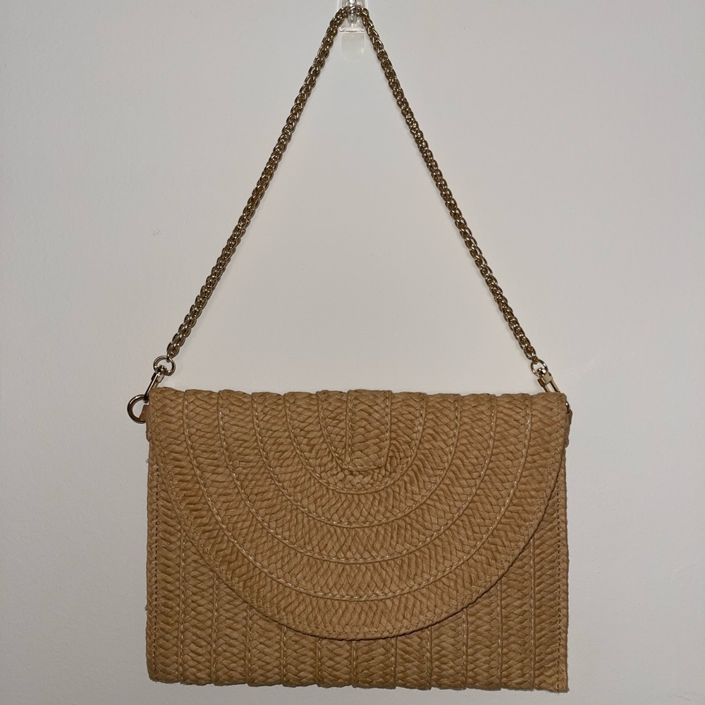 Straw envelope shoulder bag